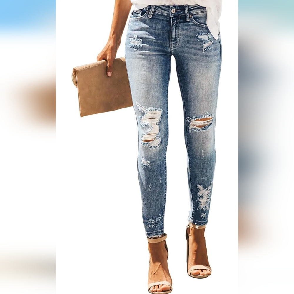 Light Wash Distressed Jeggings
